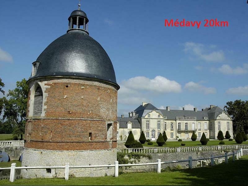 לינה וארוחת בוקר Saint-Sauveur-de-Carrouges Haras De La Croix D'Argent מראה חיצוני תמונה