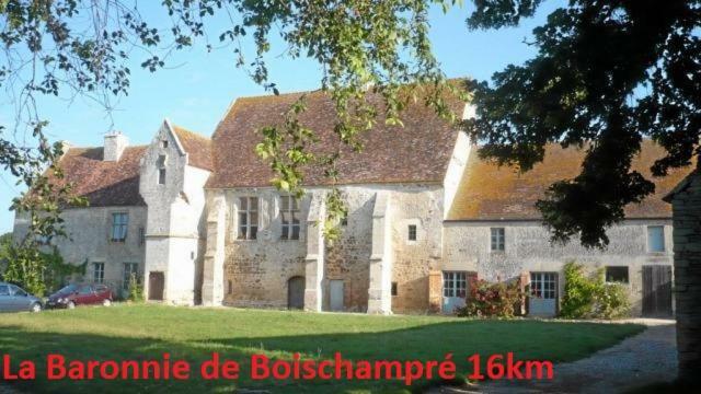 לינה וארוחת בוקר Saint-Sauveur-de-Carrouges Haras De La Croix D'Argent מראה חיצוני תמונה